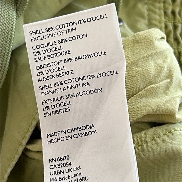 Anthropologie Green Smocked Waist cropped parachute pants size extra small - Picture 11 of 12